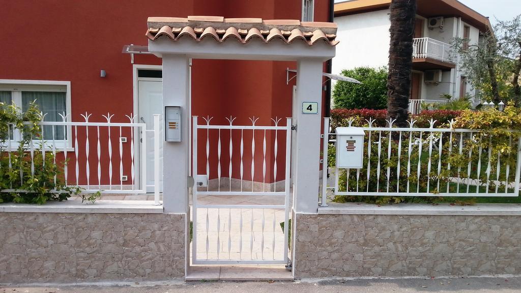 Appartamento Villa Elison Lazise Bagian luar foto