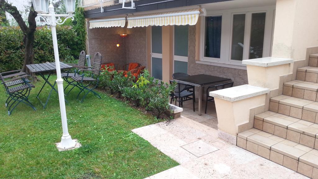 Appartamento Villa Elison Lazise Bagian luar foto