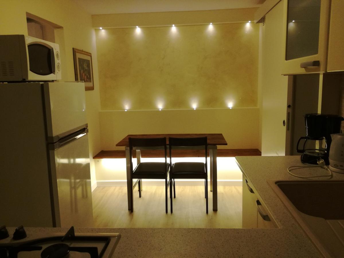 Appartamento Villa Elison Lazise Bagian luar foto