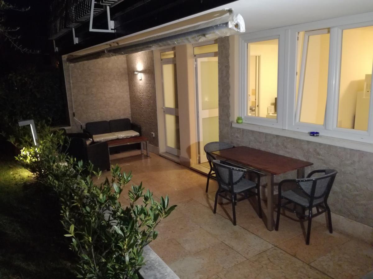Appartamento Villa Elison Lazise Bagian luar foto