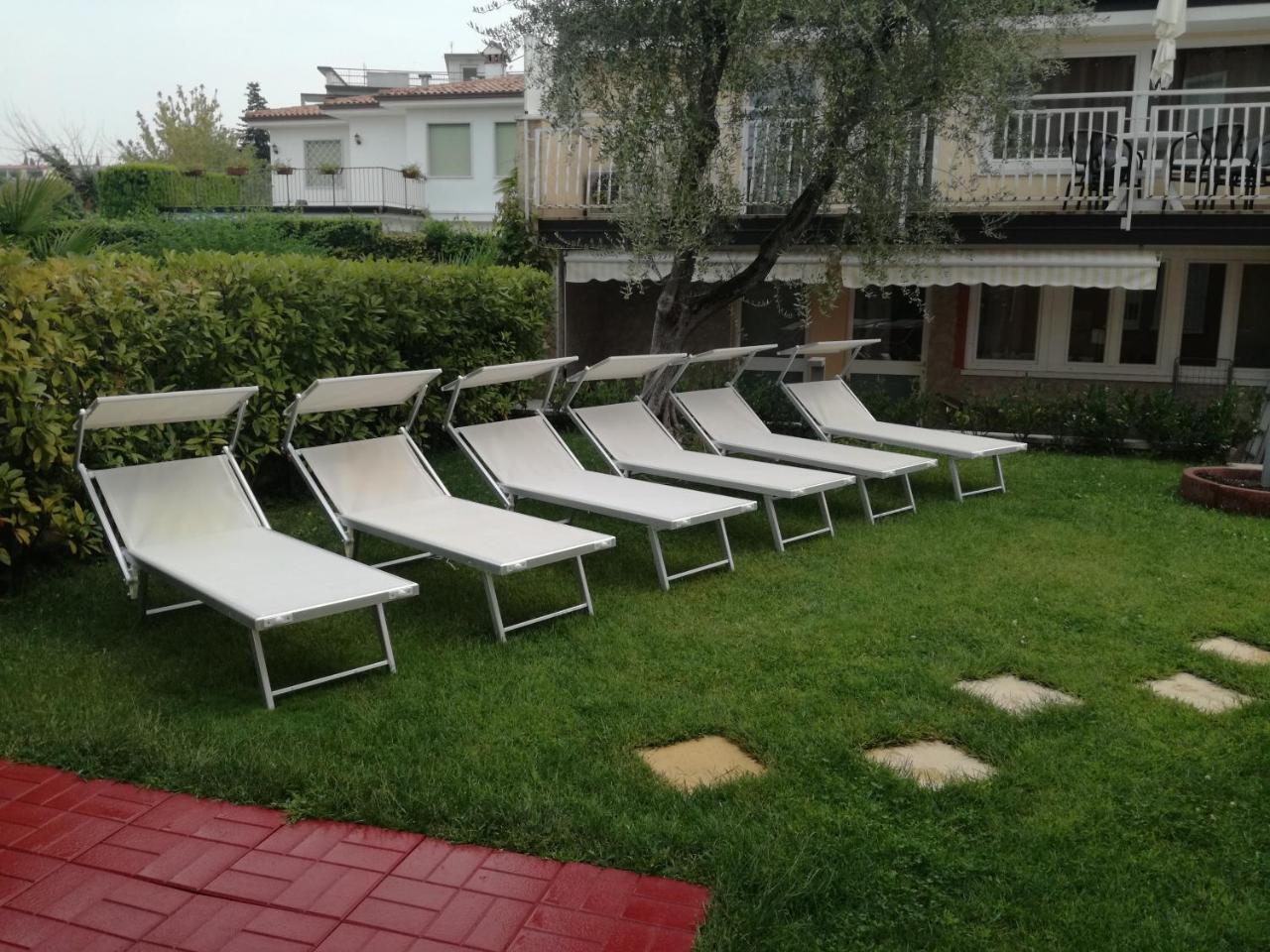 Appartamento Villa Elison Lazise Bagian luar foto